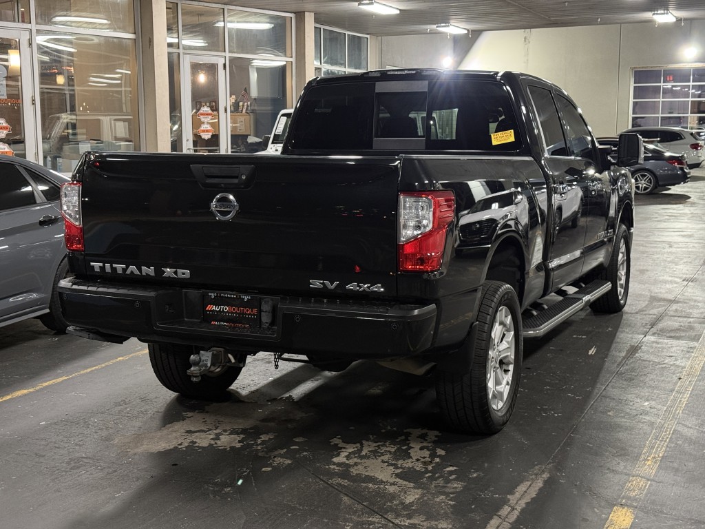 2019 Nissan Titan Image 7