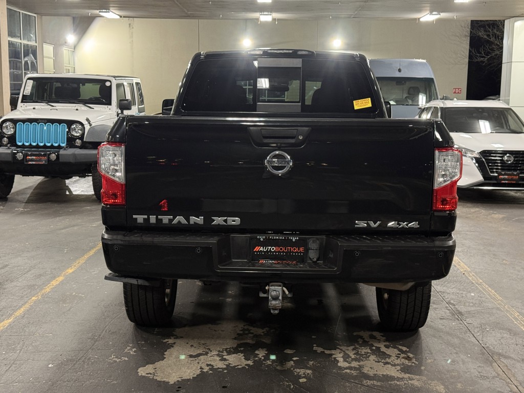 2019 Nissan Titan Image 8