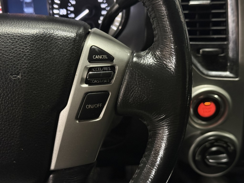 2019 Nissan Titan Image 16