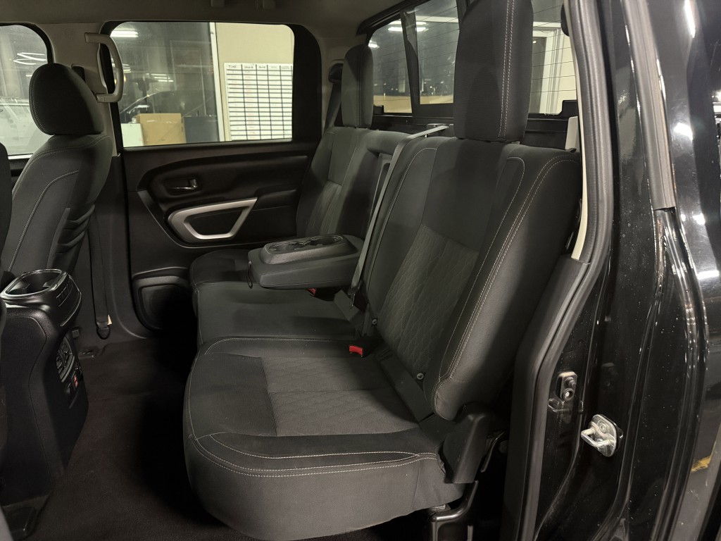 2019 Nissan Titan Image 29