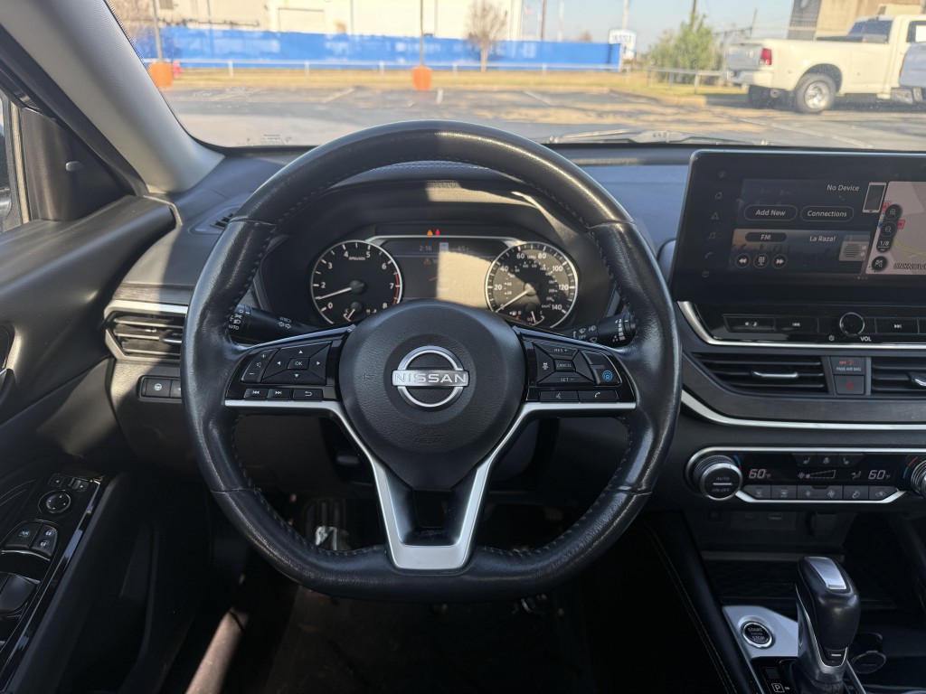 2023 Nissan Altima Image 15