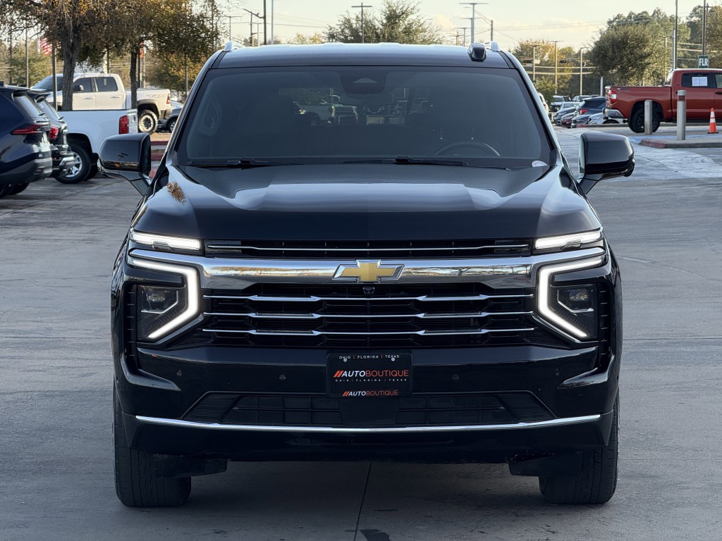 2025 Chevrolet Suburban Image 7