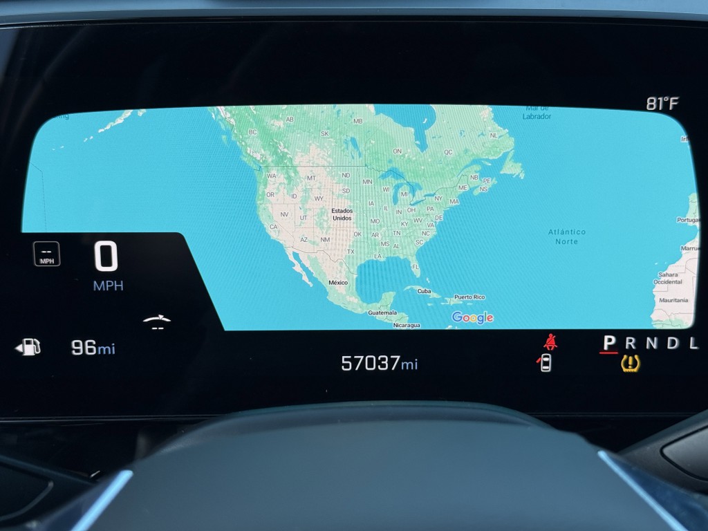 2025 Chevrolet Suburban Image 21