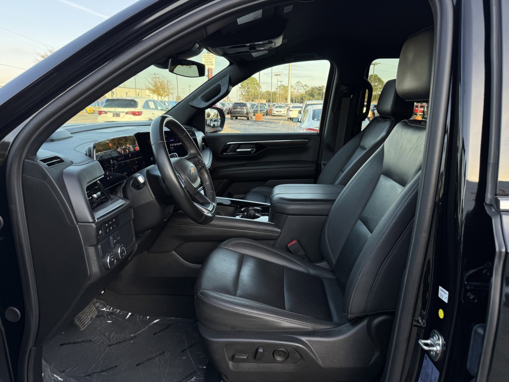 2025 Chevrolet Suburban Image 29