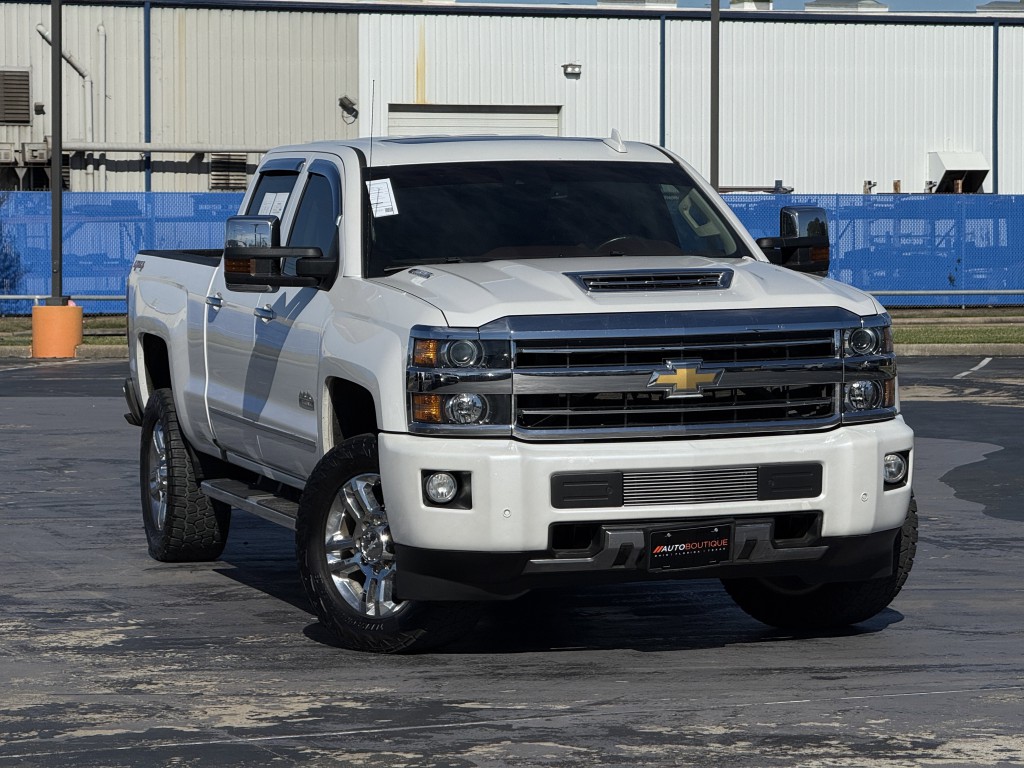 2019 Chevrolet Silverado 1500 Image 3