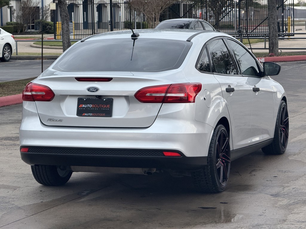 2018 Ford Focus Image 10