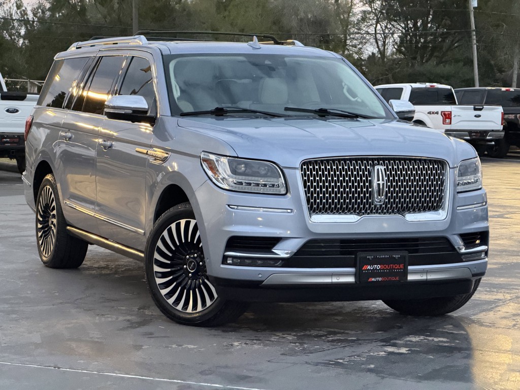2020 Lincoln Navigator Image 3