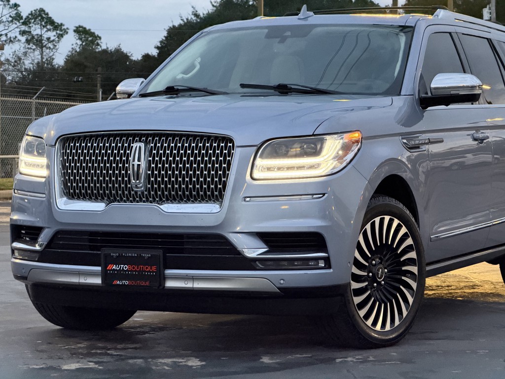 2020 Lincoln Navigator Image 8