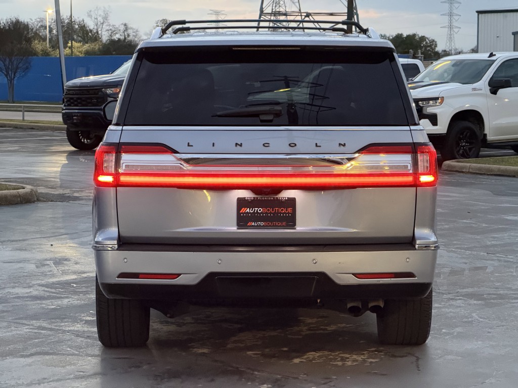 2020 Lincoln Navigator Image 10