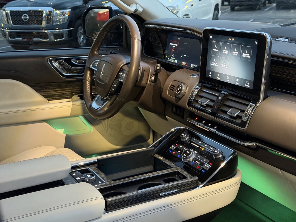 2020 Lincoln Navigator Image 17