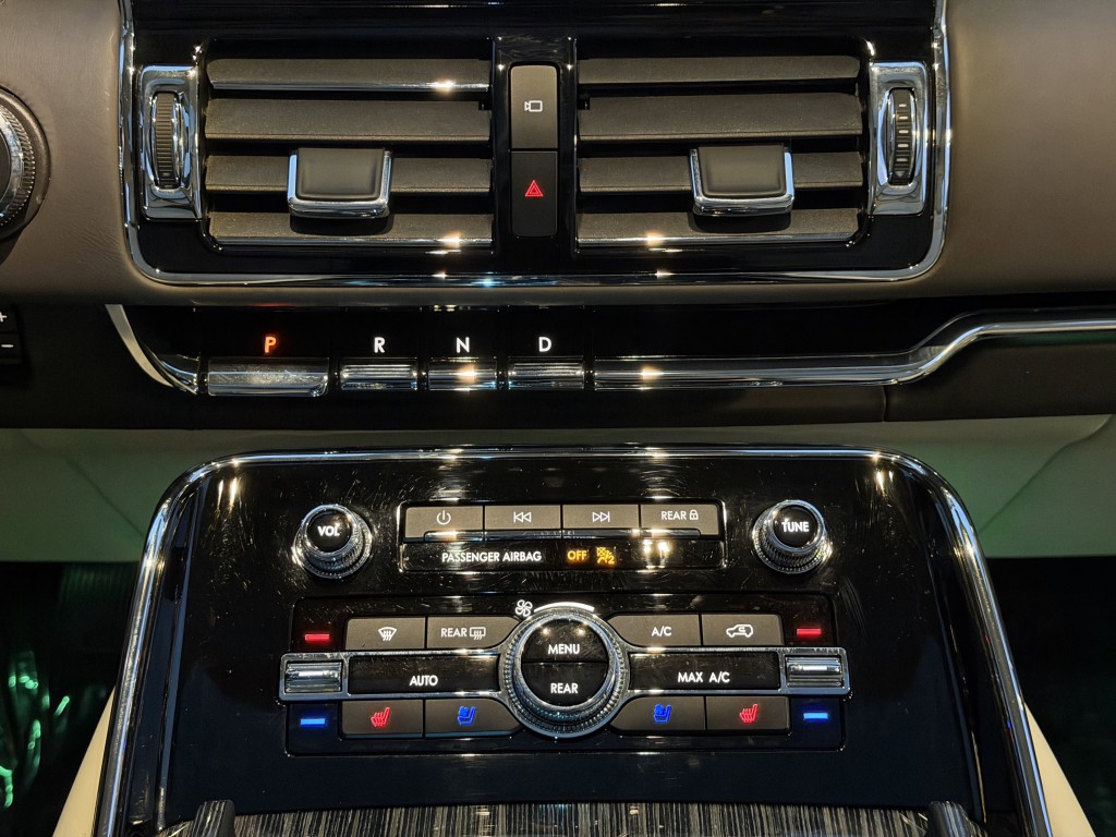 2020 Lincoln Navigator Image 26