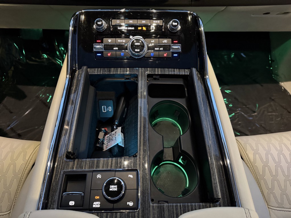 2020 Lincoln Navigator Image 27