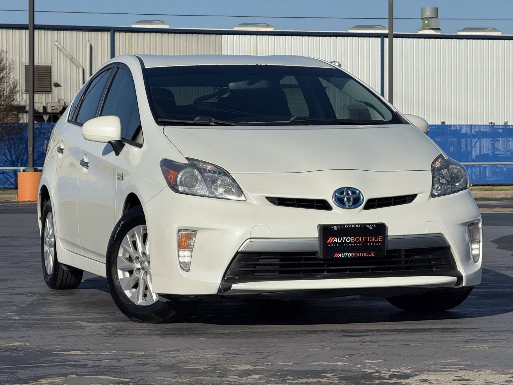 2013 Toyota Prius Image 3