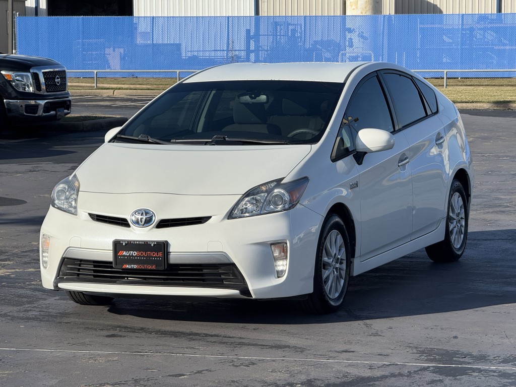 2013 Toyota Prius Image 5