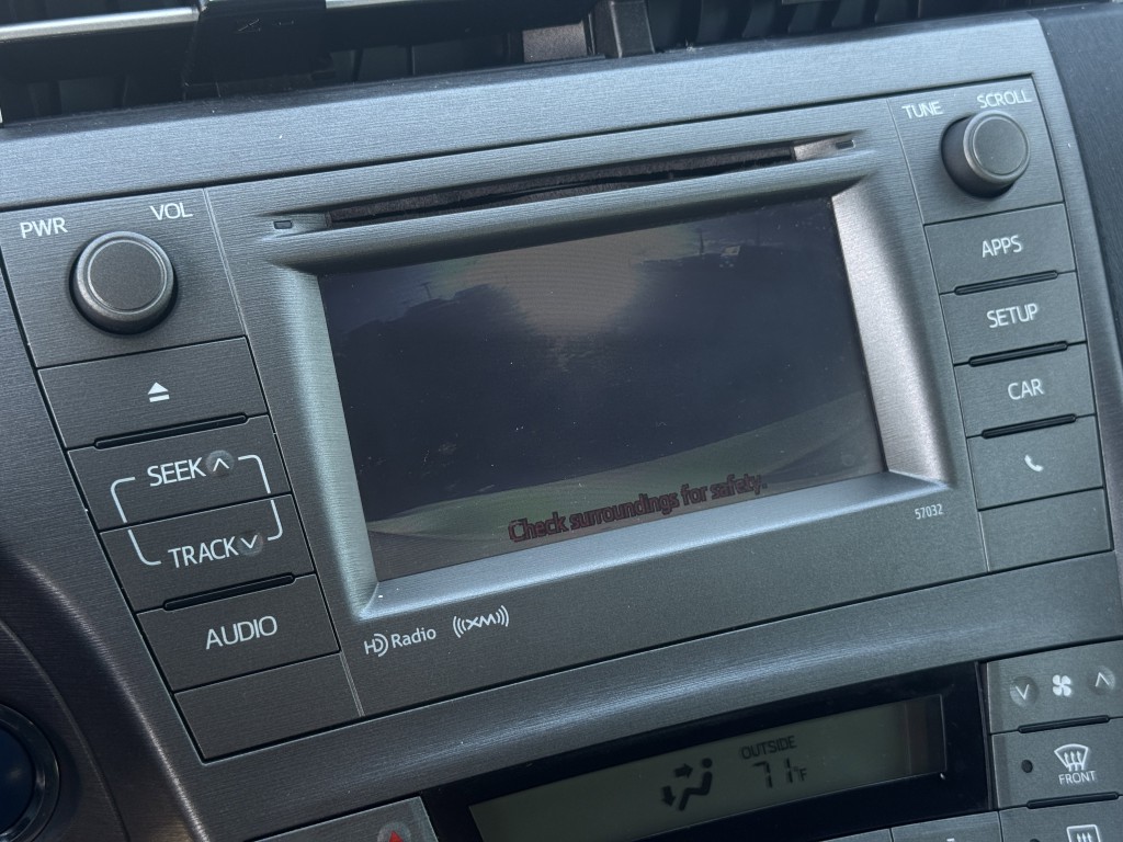 2013 Toyota Prius Image 19