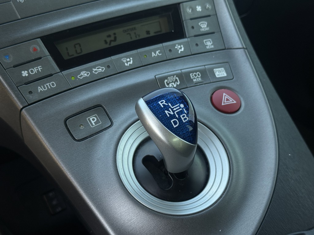 2013 Toyota Prius Image 23