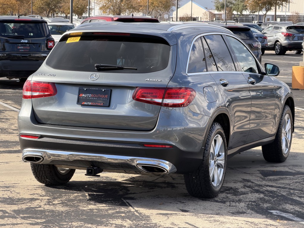 2018 Mercedes-Benz GLC-Class Image 9
