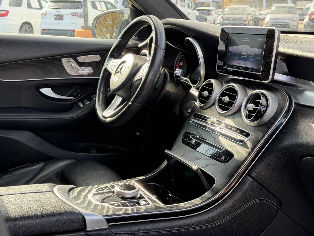 2018 Mercedes-Benz GLC-Class Image 13
