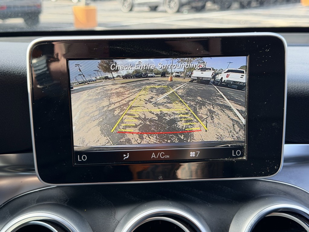 2018 Mercedes-Benz GLC-Class Image 17