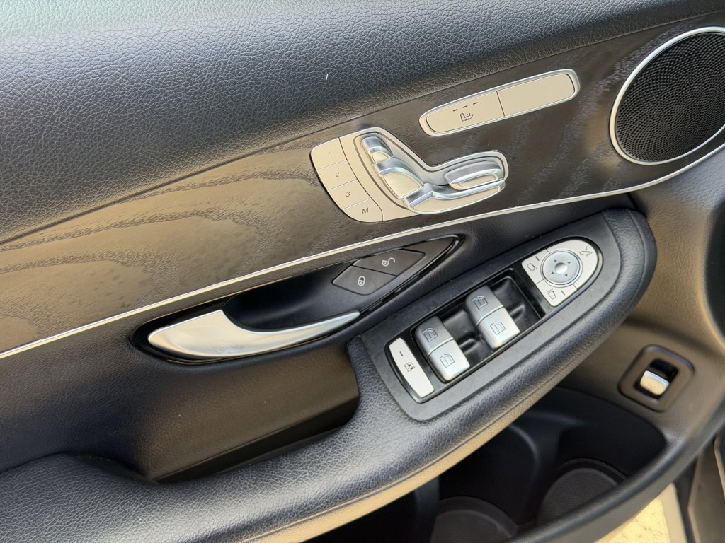 2018 Mercedes-Benz GLC-Class Image 20