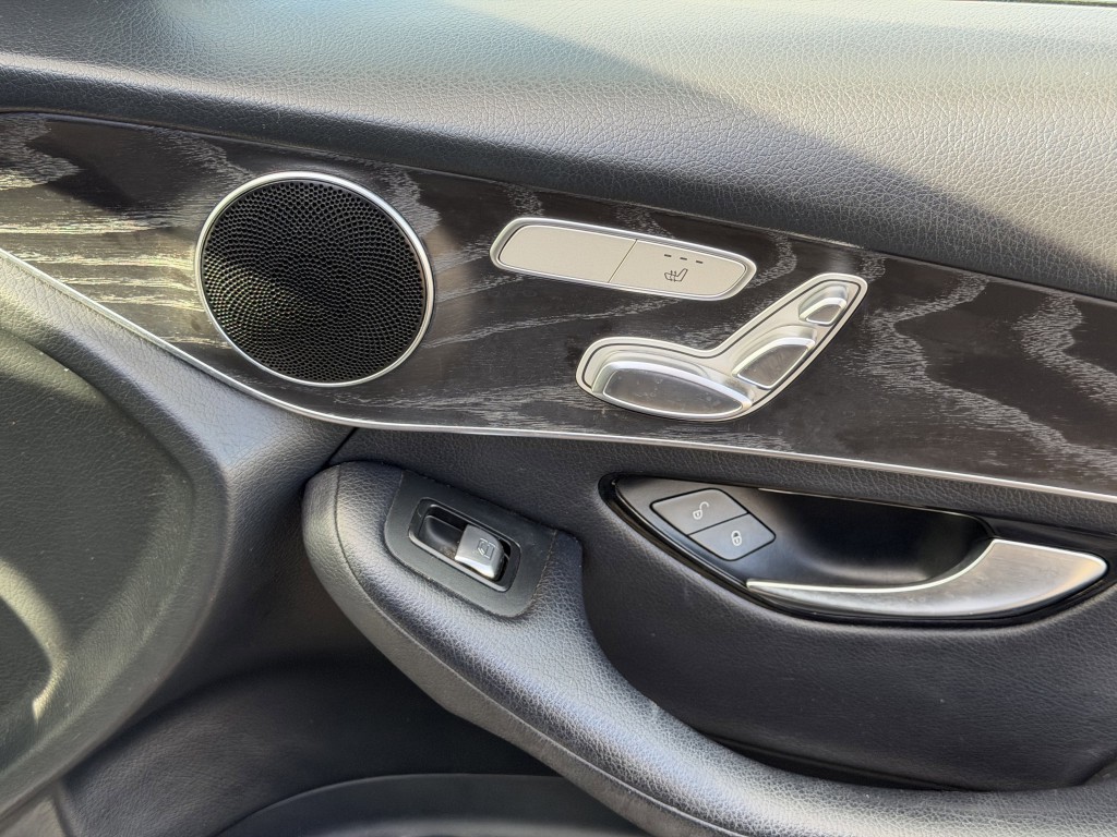 2018 Mercedes-Benz GLC-Class Image 21