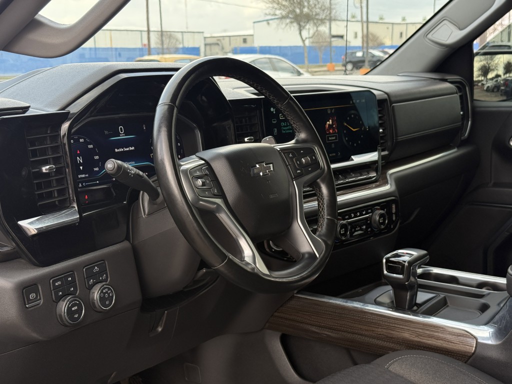 2023 Chevrolet Silverado 1500 Image 13
