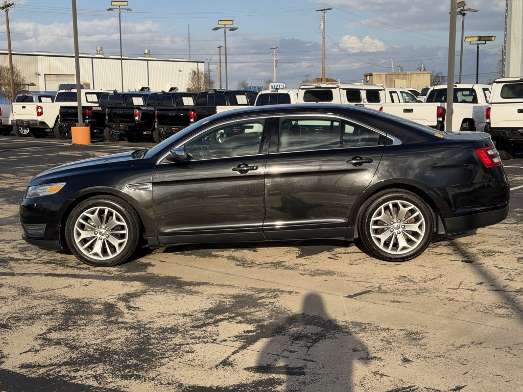 2013 Ford Taurus Image 11