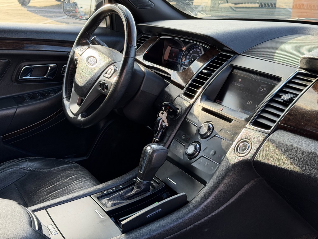 2013 Ford Taurus Image 13
