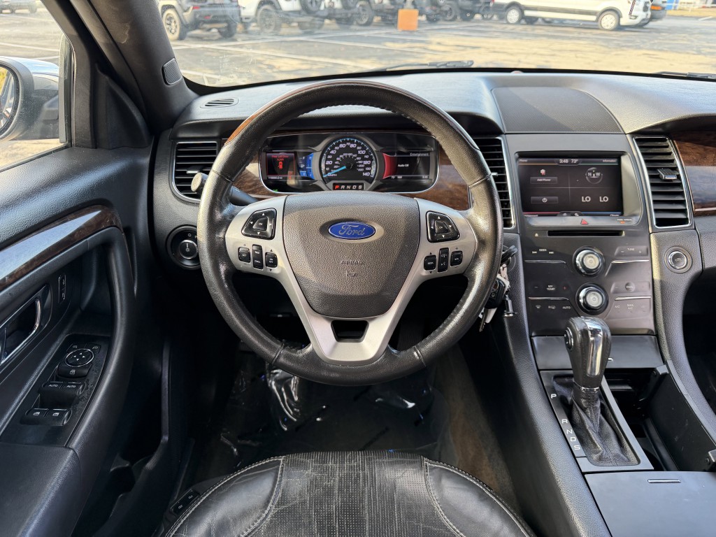 2013 Ford Taurus Image 14