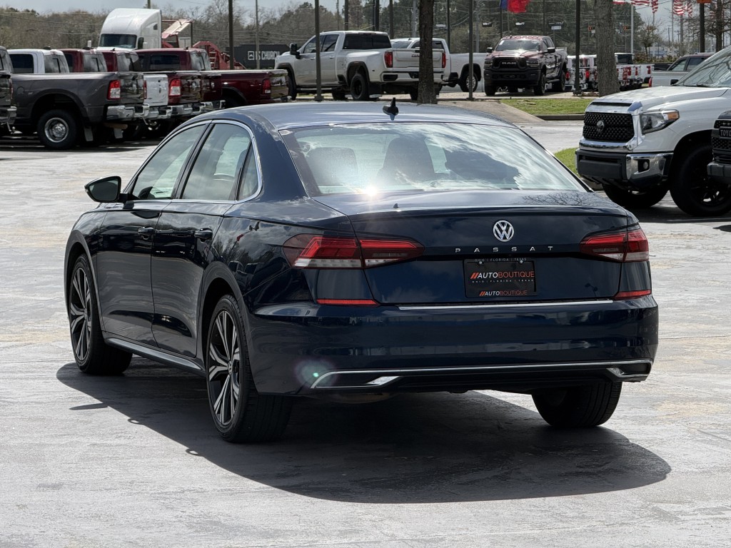 2022 Volkswagen Passat Image 9