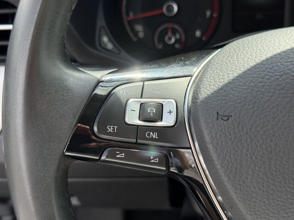 2022 Volkswagen Passat Image 18