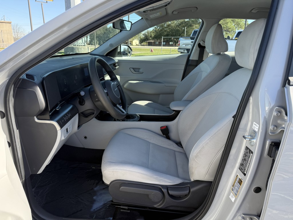 2024 Hyundai Kona Image 25