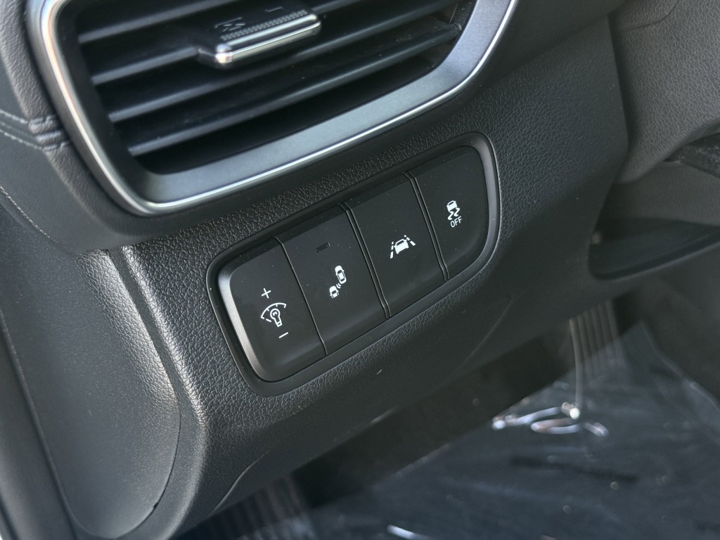 2020 Hyundai Santa Fe Image 27