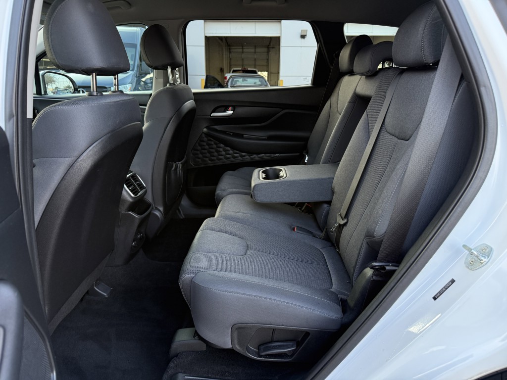 2020 Hyundai Santa Fe Image 30