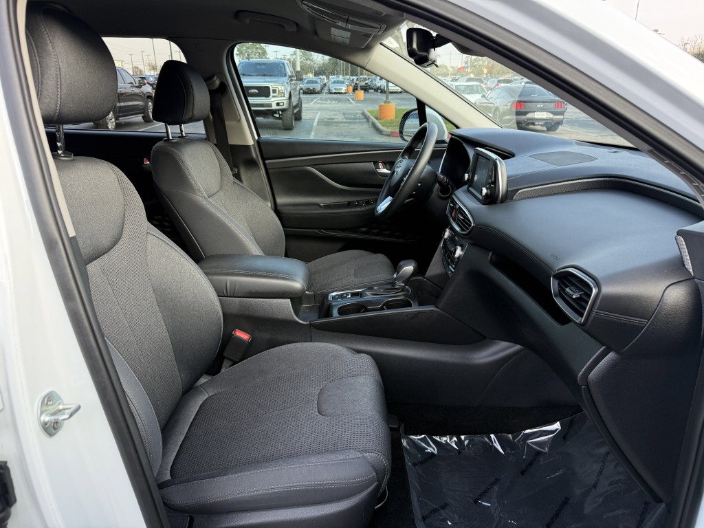 2020 Hyundai Santa Fe Image 32