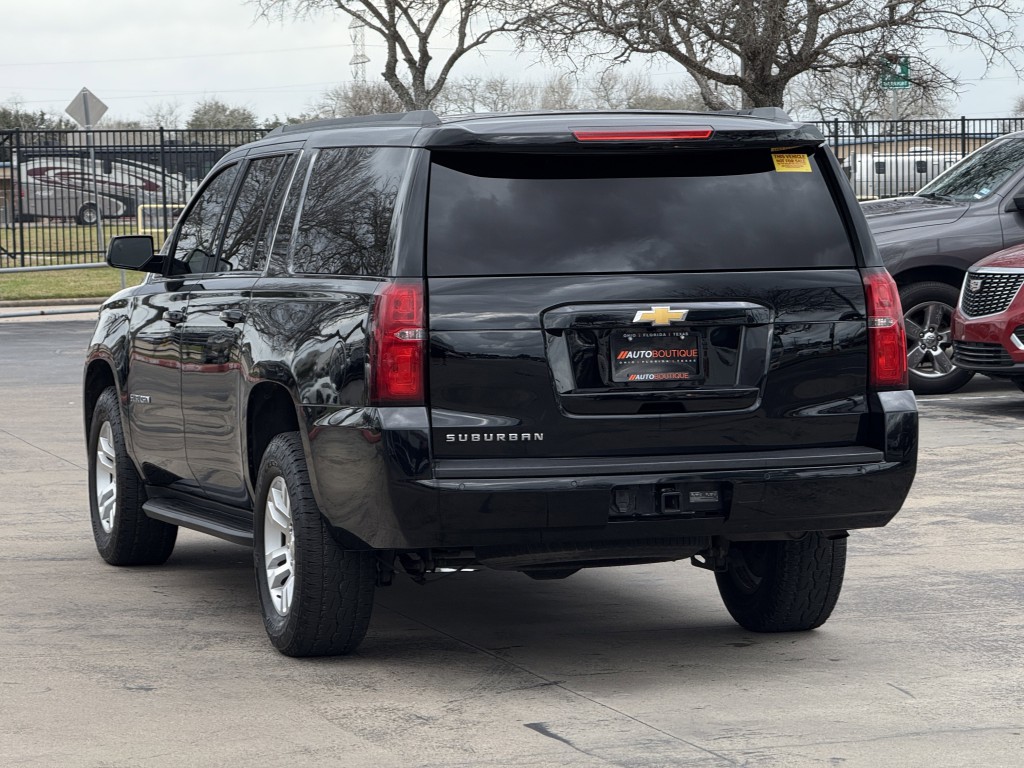 2019 Chevrolet Suburban Image 10
