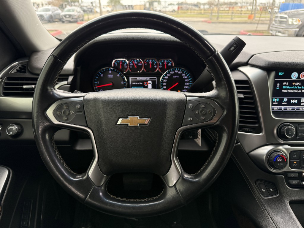 2019 Chevrolet Suburban Image 13