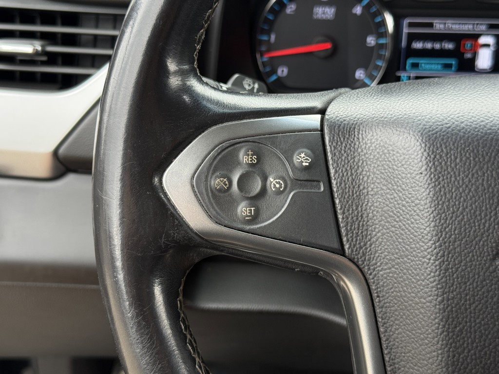 2019 Chevrolet Suburban Image 15