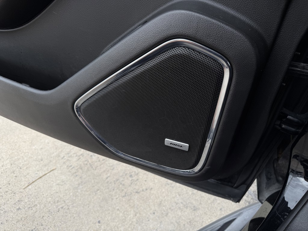 2019 Chevrolet Suburban Image 25