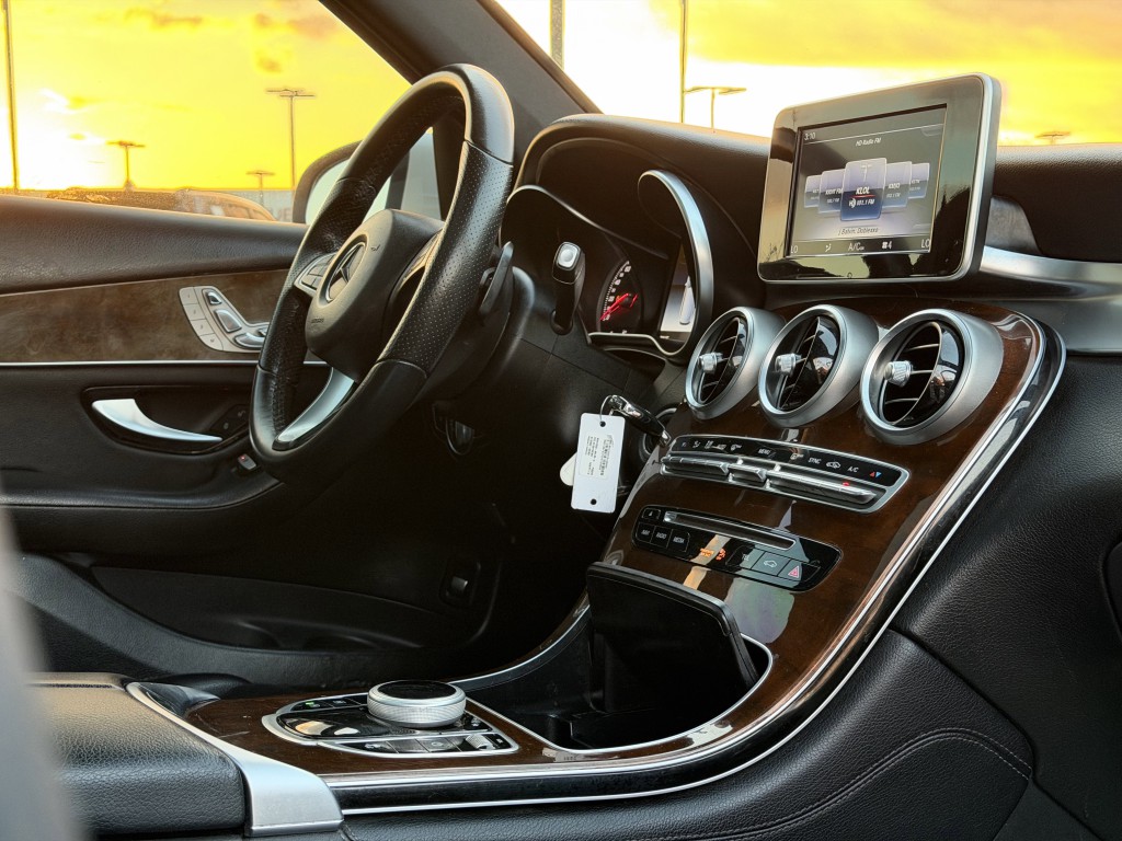 2018 Mercedes-Benz GLC-Class Image 22