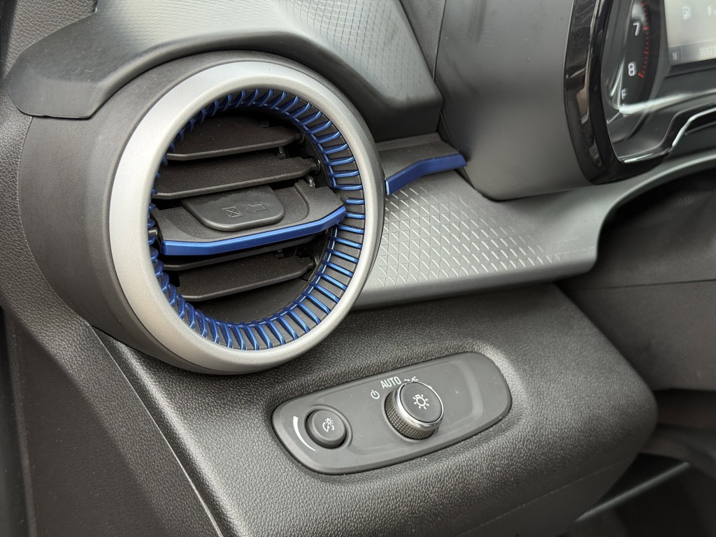 2024 Chevrolet Trax Image 25