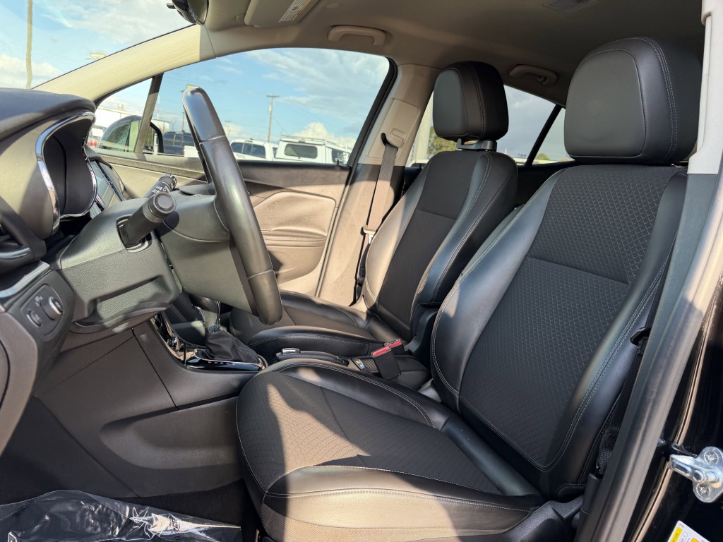 2021 Buick Enclave Image 23