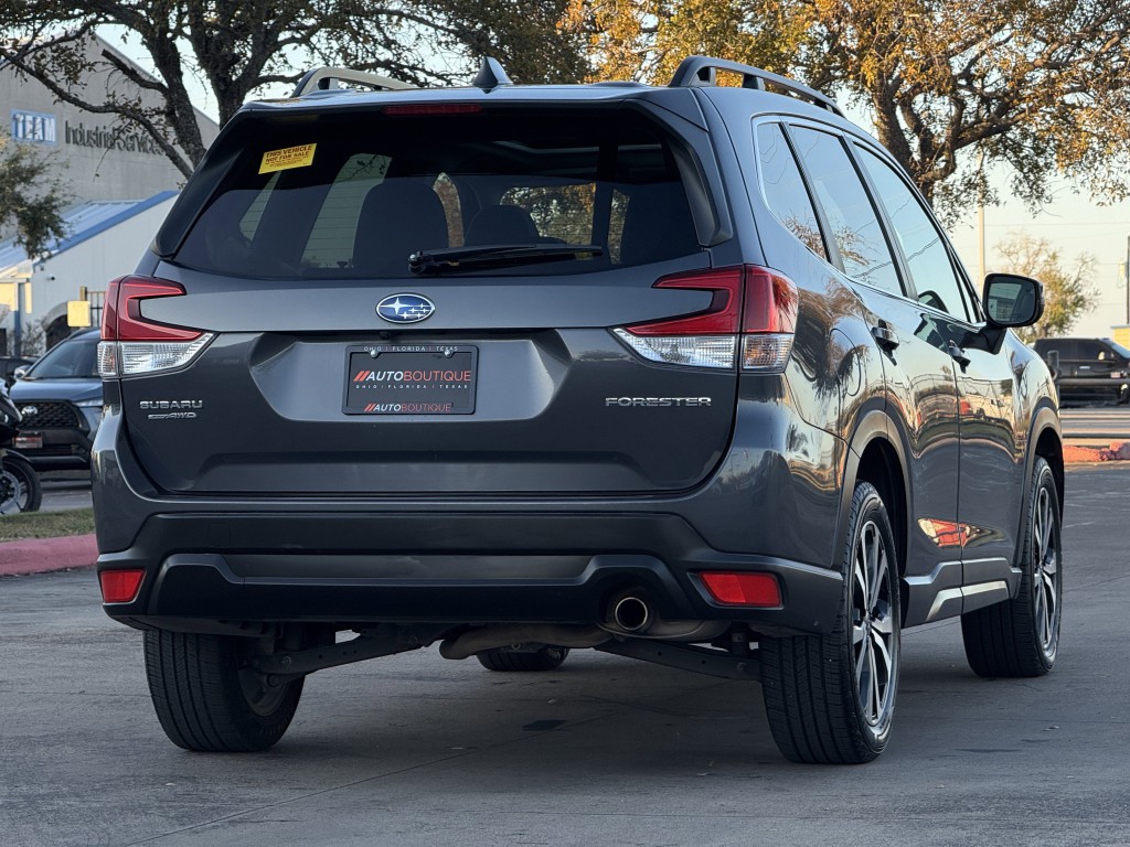 2024 Subaru Forester Image 10