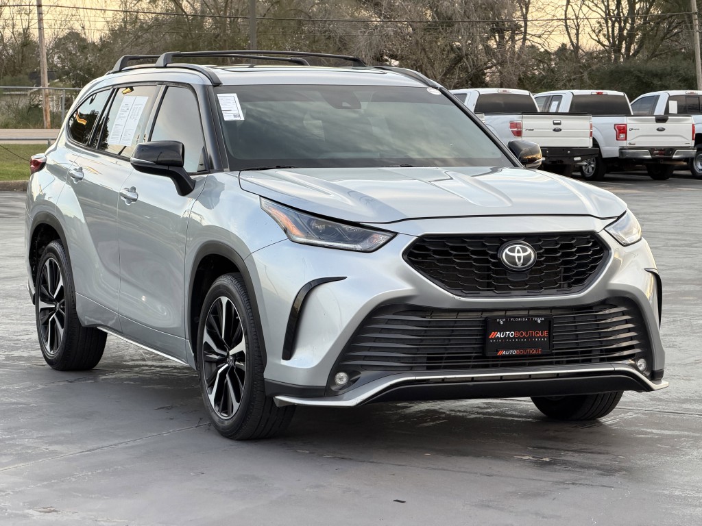 2022 Toyota Highlander Image 3
