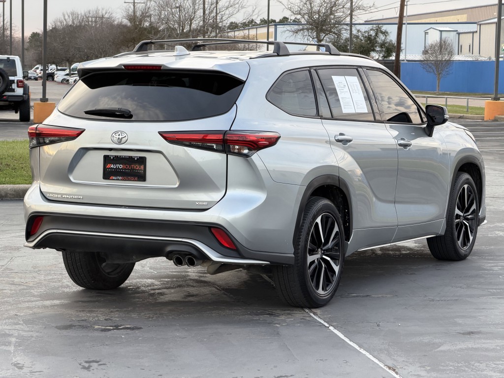2022 Toyota Highlander Image 9