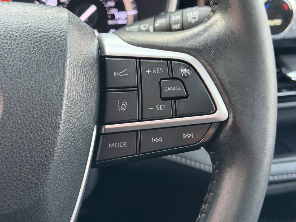 2022 Toyota Highlander Image 17