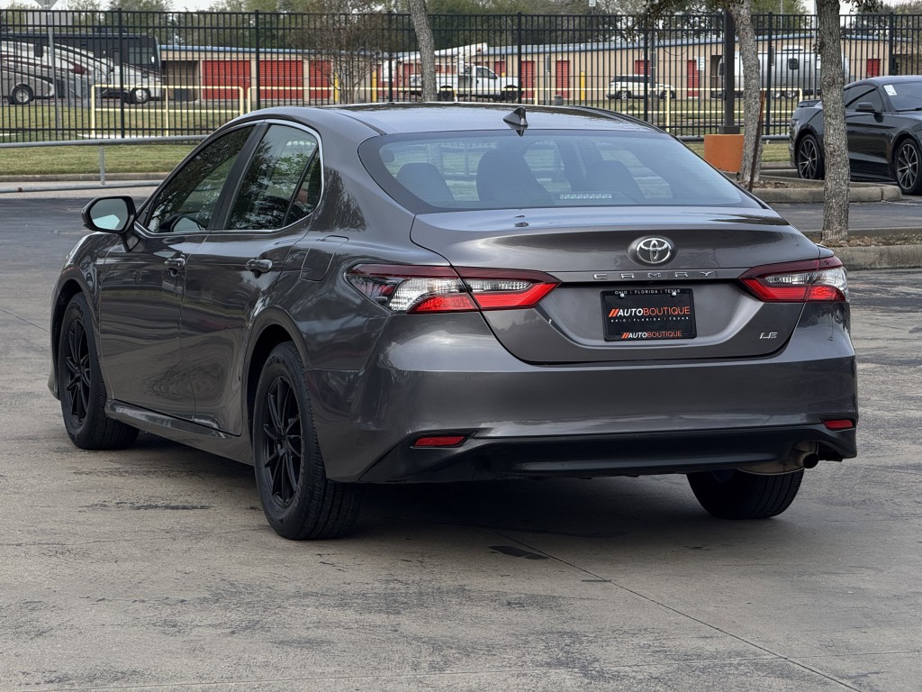 2021 Toyota Camry Image 10