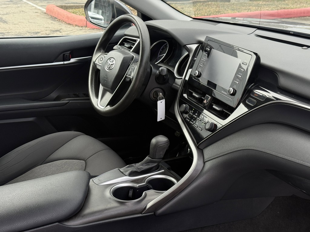 2021 Toyota Camry Image 13