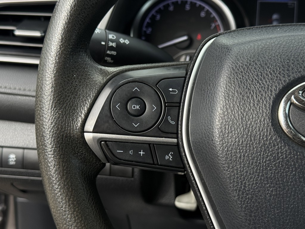 2021 Toyota Camry Image 16