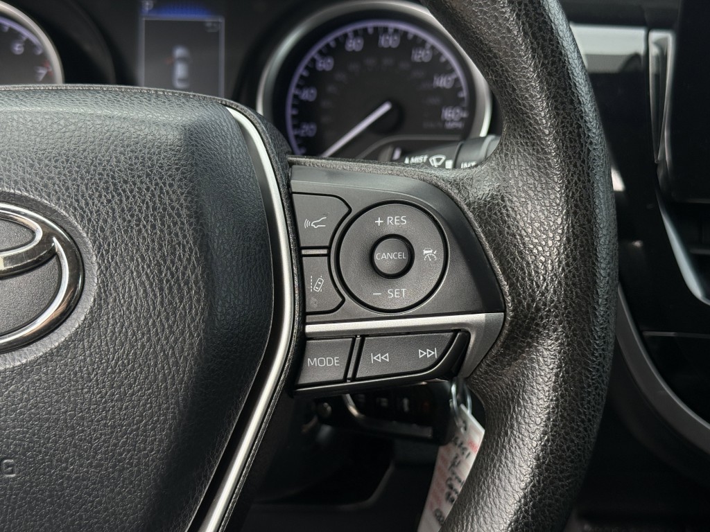 2021 Toyota Camry Image 17